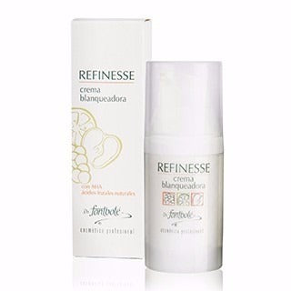 Crema blanqueadora Refinesse con aha y ácidos frutales